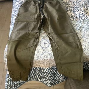 Shein army green joggers size medium